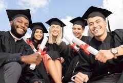 Free Online Courses with Certificates in 2025 – Top Platforms, Benefits & How to Enroll